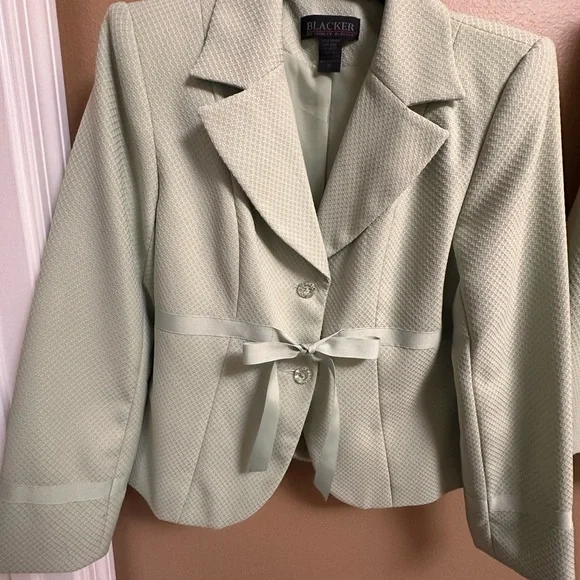 UNIQUE Blacker by Stanley Blacker Light Sage Skirt Suit Set - Picture 2 of 15